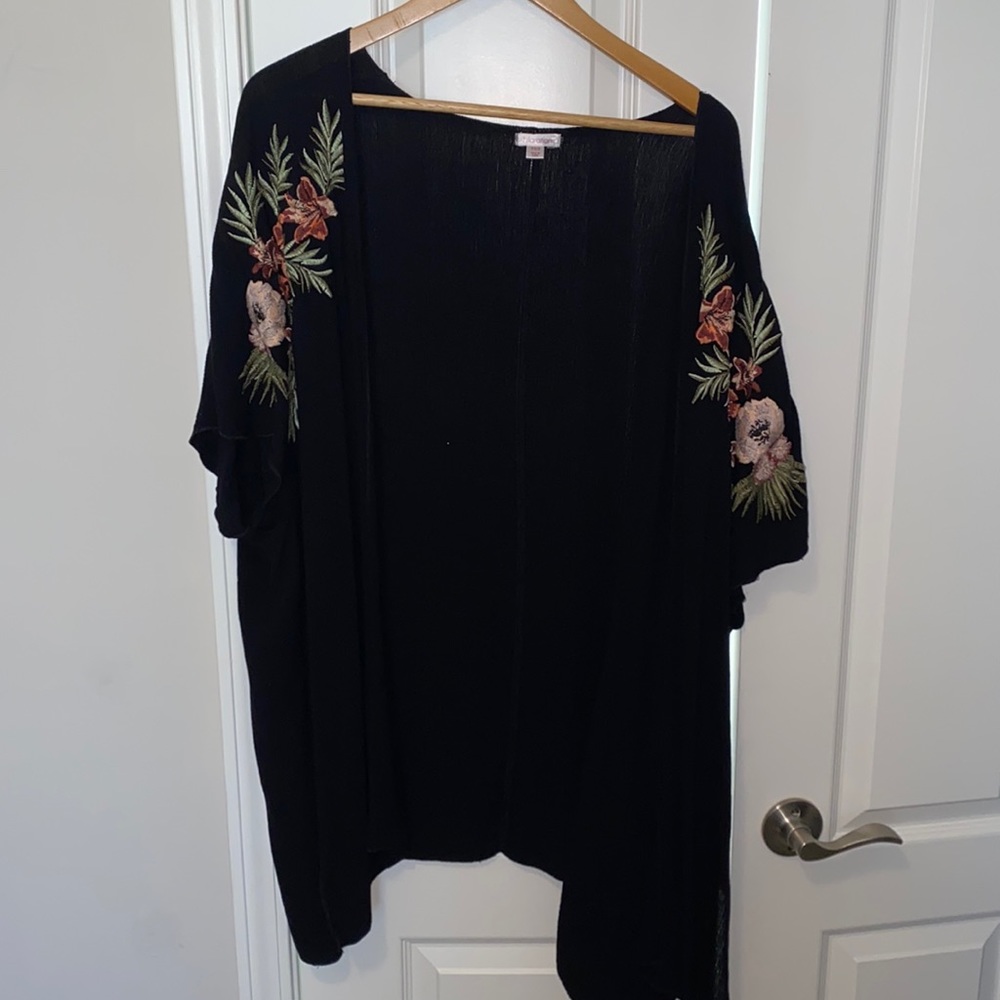 Xhilaration kimono